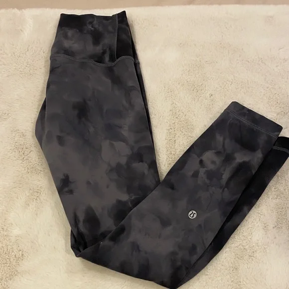Lululemon Leggings Size 4 - Picture 1 of 9